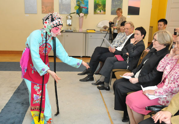 Chinese classes in the UK need more teachers