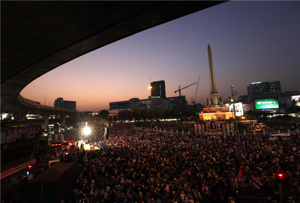 Protesters swarm in Bangkok to demand PM resign