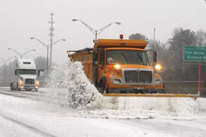 Falling ice from skyscrapers scares US cities