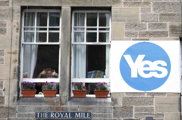 Cameron appeals to Scotland to stay