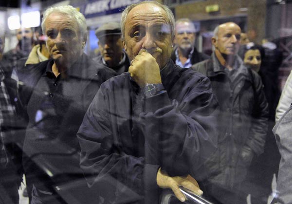 Death toll in the Greek ferry fire rises to 10