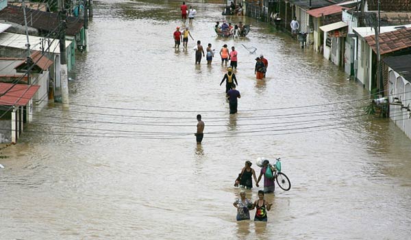 Floods displace over 2,000 in Brazil