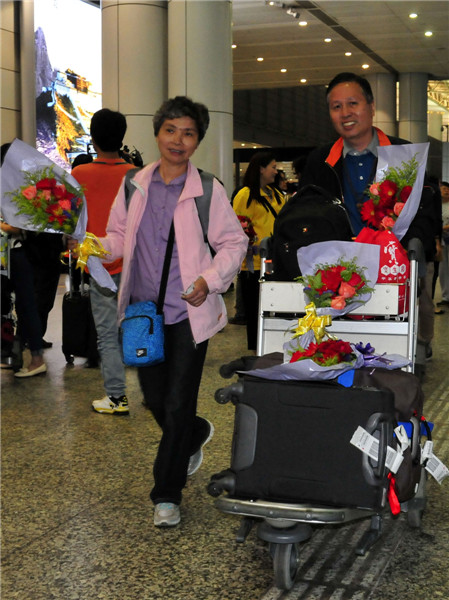 China brings trapped nationals home from quake-hit Nepal