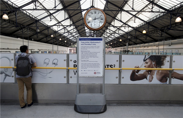 Commuters brace for chaos as strike shuts London Underground