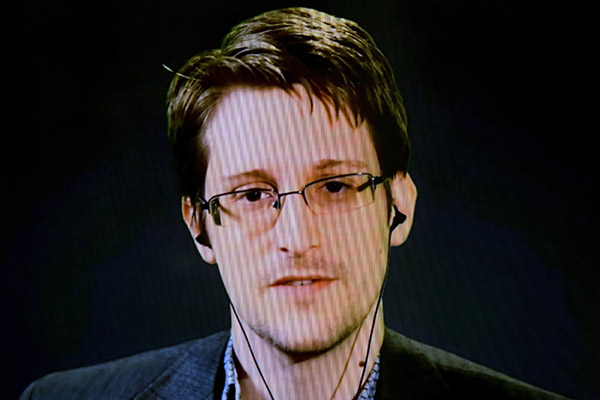 Snowden sues Norway to seek safe travel to receive prize