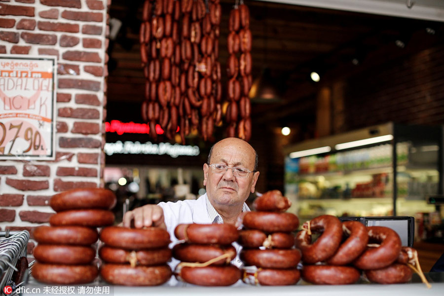 Popular foods to break fast during the holy month of Ramadan