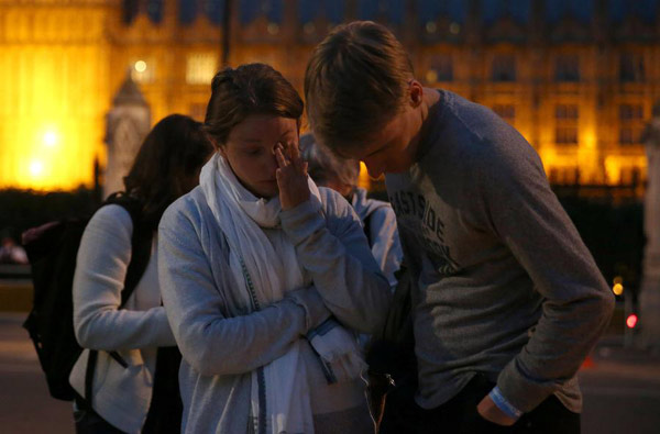 British lawmaker shot dead, EU referendum campaigns suspended