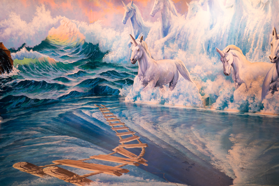 Trick Eye Museum shows ice sculptures and 3D paintings in Seoul