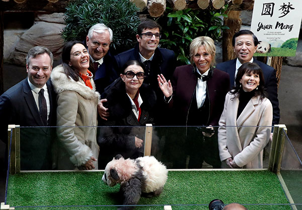 Both first ladies name panda cub Yuan Meng