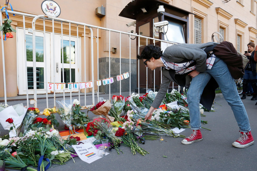 Tributes paid to Florida shooting victims worldwide