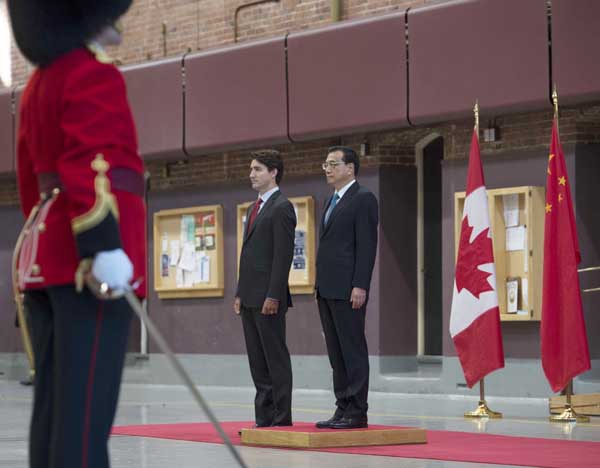 Canadian PM holds a welcoming ceremony for Premier Li