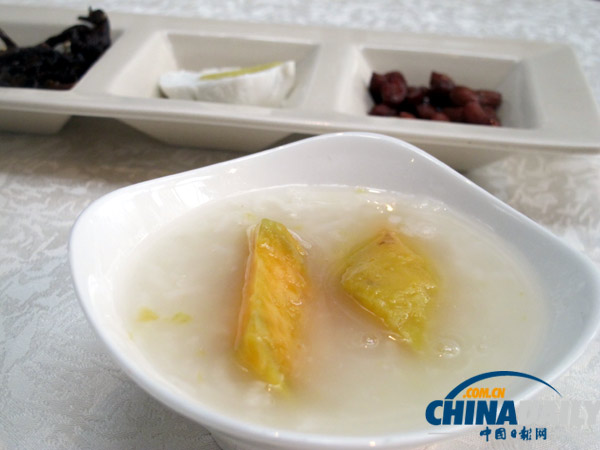溫暖冬季養(yǎng)生粥 潮粵風味盡飄香(組圖)