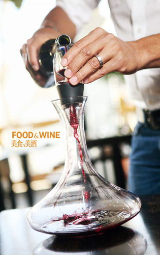 品嘗美酒必備法則:叫醒葡萄酒