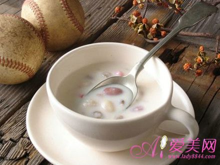 早晨喝酸奶并不營養