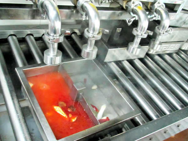 揭秘海底撈后廚