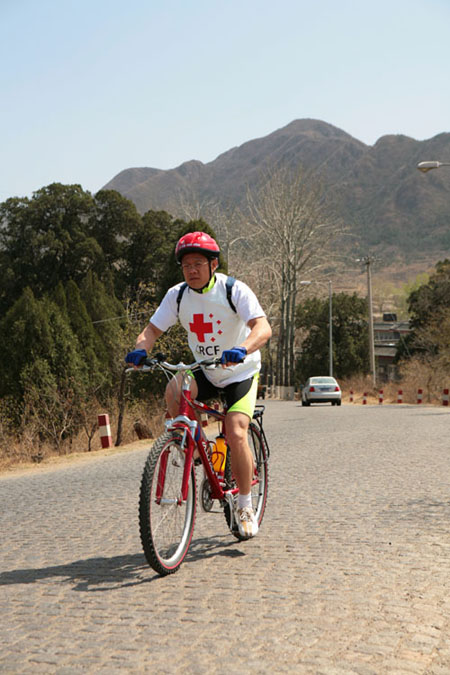 大風中開始野外體能訓練(2006年04月17日)