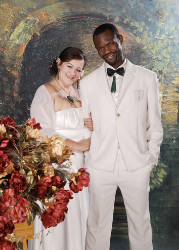 在華外國人網(wǎng)戀故事之幸福篇：<BR>                    喀麥隆小伙西安迎娶新西蘭新娘