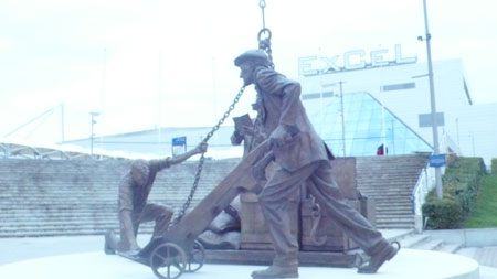 走近G20峰會主會場 倫敦警察安保忙