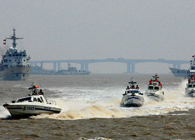 公安部舉行迎世博海上安保訓練