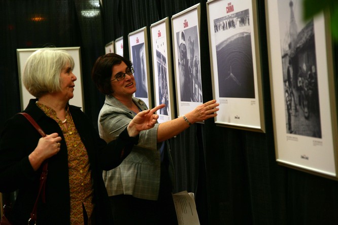 《百名攝影記者聚焦中國》加拿大揭幕