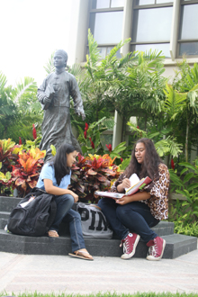 中山先生在夏威夷已成“華夏”文化交流標(biāo)志