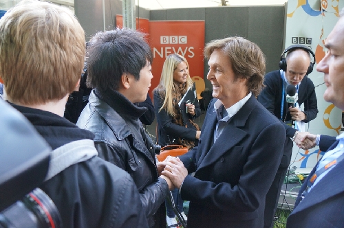 郎朗指尖“狂想”震撼白金漢宮