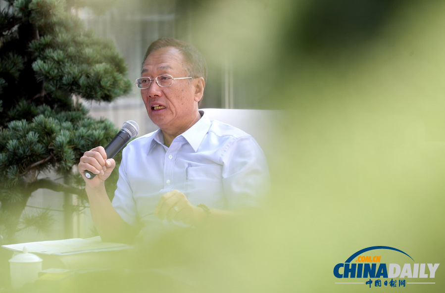 郭臺銘：富士康投資貴陽 不破壞青山綠水