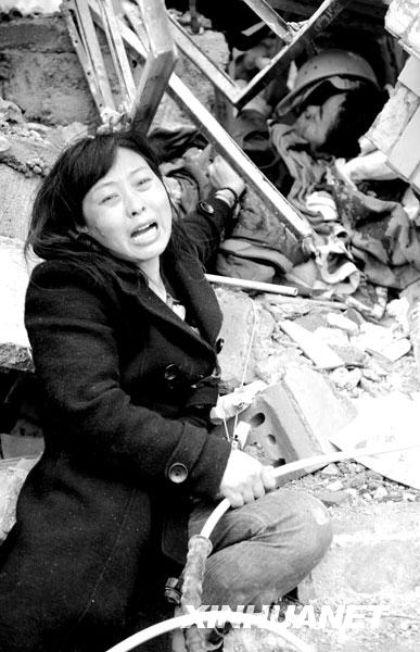 汶川地震一周年：歷史永遠(yuǎn)銘記[組圖]