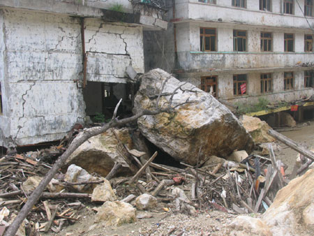 震撼！地震一周年前夕訪問北川老縣城（組圖）