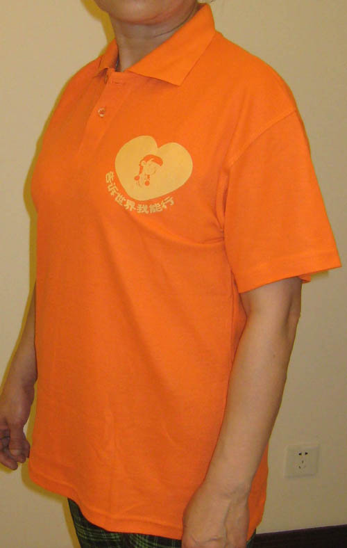 地震災區志愿者衣服集匯（組圖）