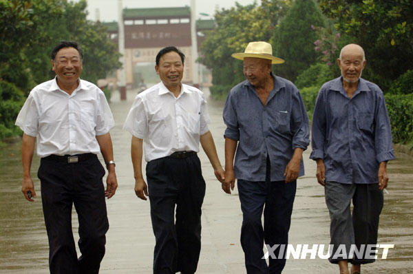 嚴宏昌：一個“手印農民”的60載土地深情