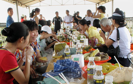 海南舉辦“臺資企業(yè)網(wǎng)民開放日活動”