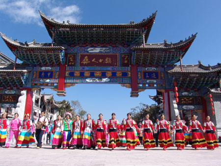 楚雄彝人古鎮被評為中國最美十大主題公園