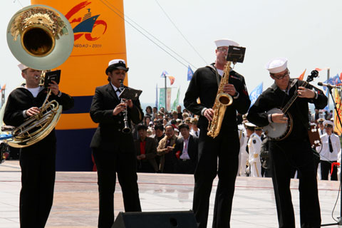 多國海軍樂手同臺演藝 慶祝我國海軍成立60周年