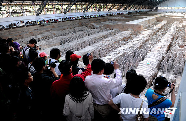 五一佳節游興濃[組圖]