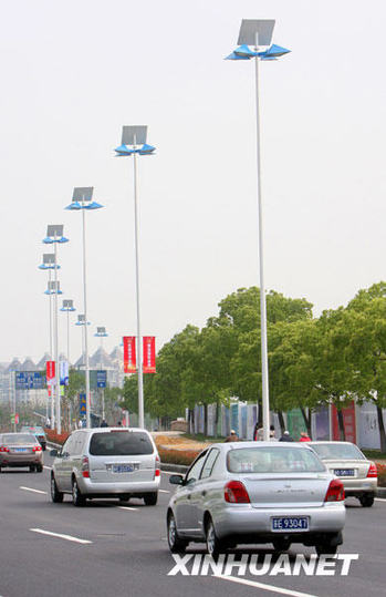 蘇州市區首條全太陽能路燈街投入使用
