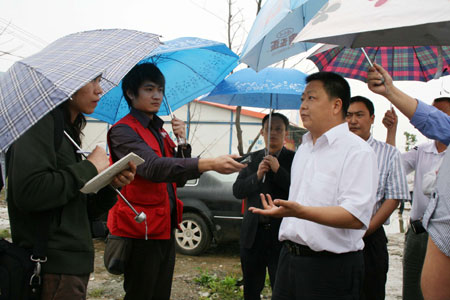 力抓災區建材質量 全面實施食品安全監管