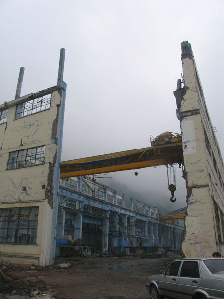 壓不垮的東汽精神[組圖]