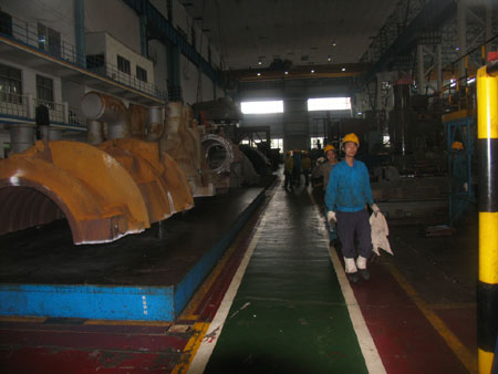 壓不垮的東汽精神[組圖]