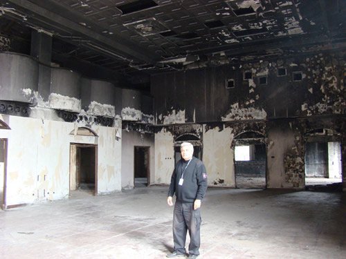 我駐南使館被炸10周年：館前立起紀念碑(圖)