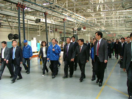 何厚鏵率團考察吉林 吉澳合作譜新篇