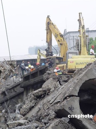 湖南株洲市委書記就塌橋事故道歉