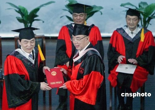 吳伯雄：希望兩岸炮口相向兵戎相見永不再現