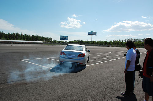 生產線上的笑聲 2009中華網兒童汽車嘉年華