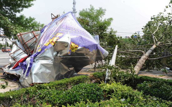 河南商丘開(kāi)封濟(jì)源特大風(fēng)雹致22人死亡