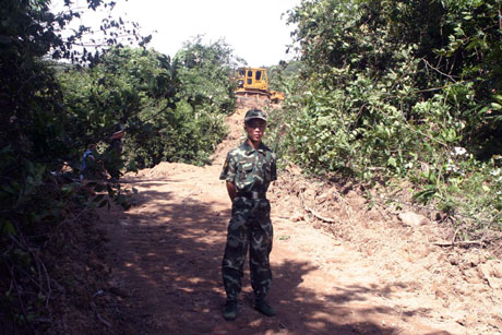 三亞隧道塌方事故被困8人全部安全