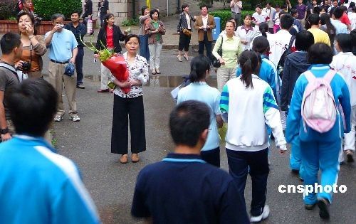 全國(guó)26個(gè)省市高考結(jié)束 成績(jī)于6月下旬陸續(xù)公布