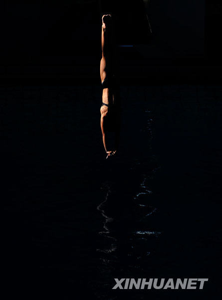 光影備戰[組圖]