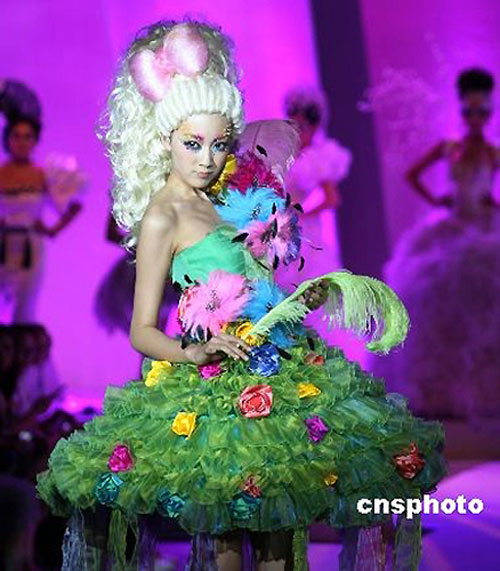 2010中國(guó)發(fā)型化妝潮流趨勢(shì)在京發(fā)布[組圖]