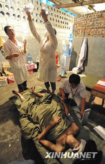 晴隆煤礦透水事故3名礦工被困25天后奇跡生還[組圖]